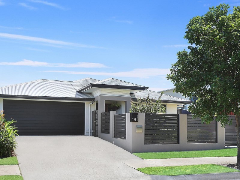 19 Genoa Circuit, Birtinya QLD 4575