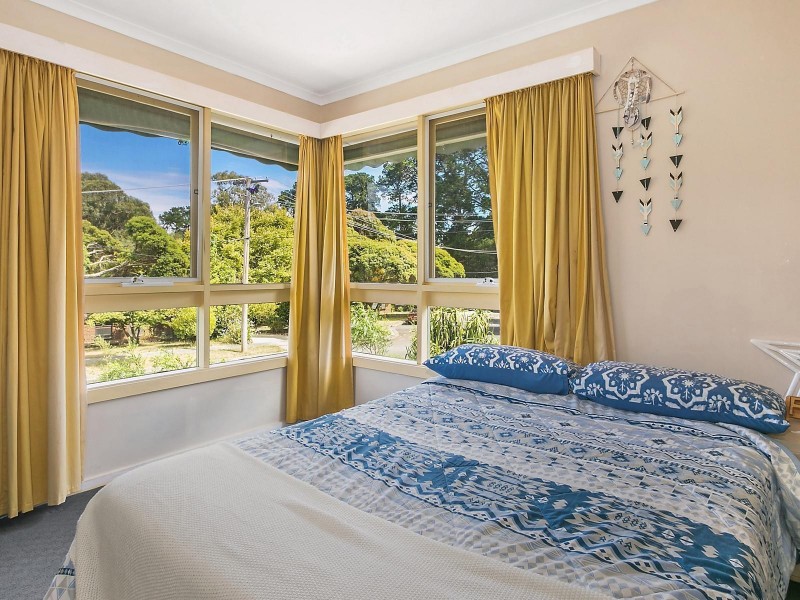 16 Wallara Crescent, Croydon VIC 3136