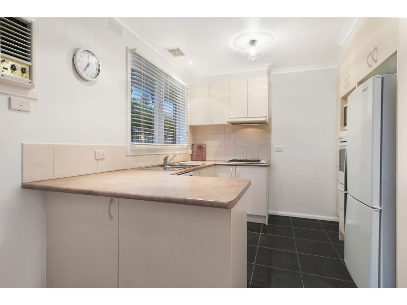 4 Edith Avenue, Croydon VIC 3136