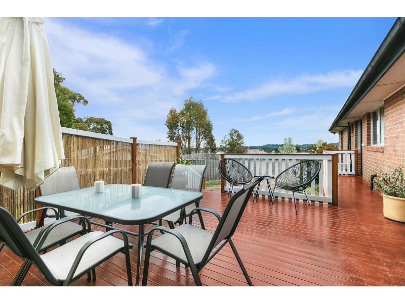 8 Kinarra Court, Mooroolbark VIC 3138
