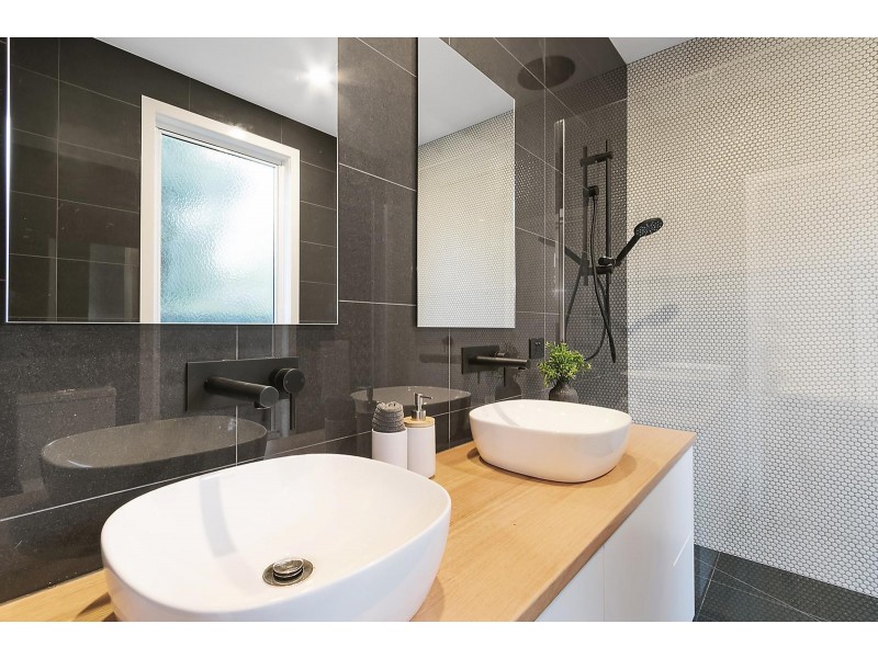 3A Clare Street, Croydon South VIC 3136