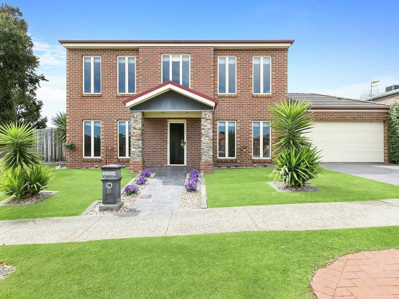 57 Blue Ridge Drive, Mooroolbark VIC 3138