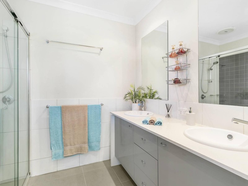 17 The Range Boulevard, Croydon VIC 3136