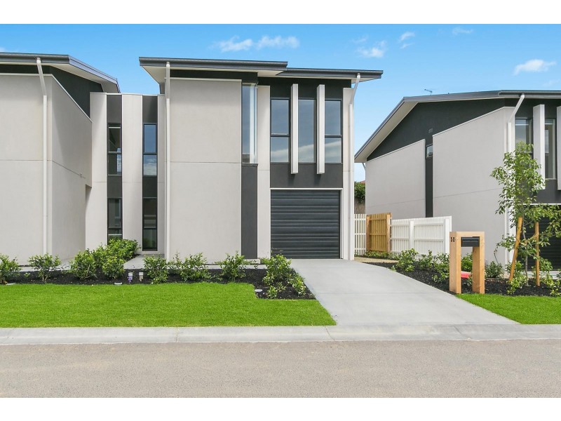 50 Amadeo Way, Chirnside Park VIC 3116