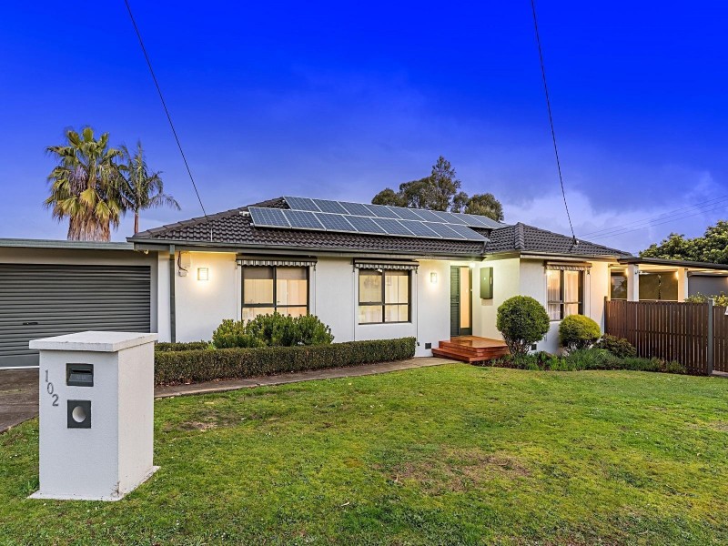 102 Hayrick Lane, Mooroolbark VIC 3138