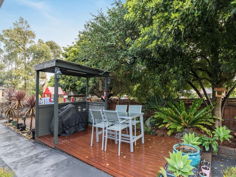 102 Hayrick Lane, Mooroolbark VIC 3138