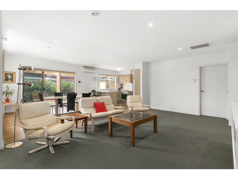 3/112 Maroondah Highway, Croydon VIC 3136