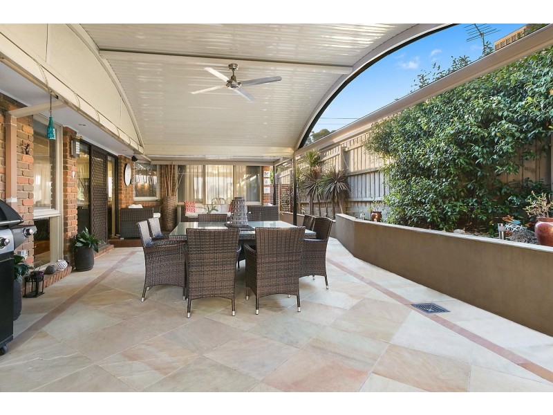 24 Langdale Drive, Croydon Hills VIC 3136