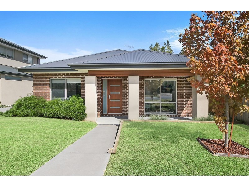 2/7 Karingal Street, Croydon North VIC 3136