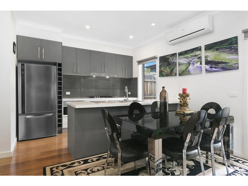 2/7 Karingal Street, Croydon North VIC 3136