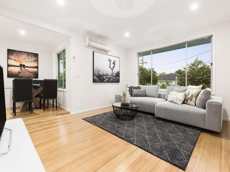 27 Thomas Street, Croydon South VIC 3136