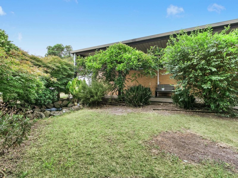 54 Crown Point Ridge, Chirnside Park VIC 3116