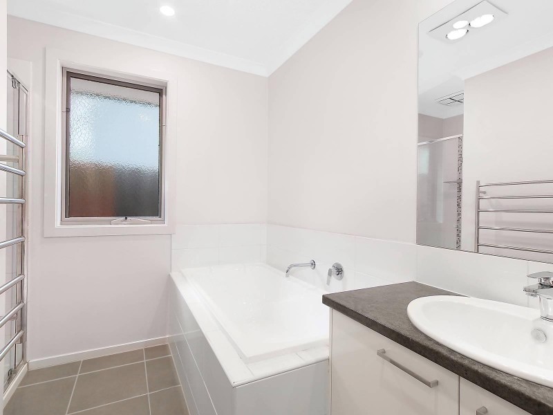 5a Parkvalley Drive, Chirnside Park VIC 3116