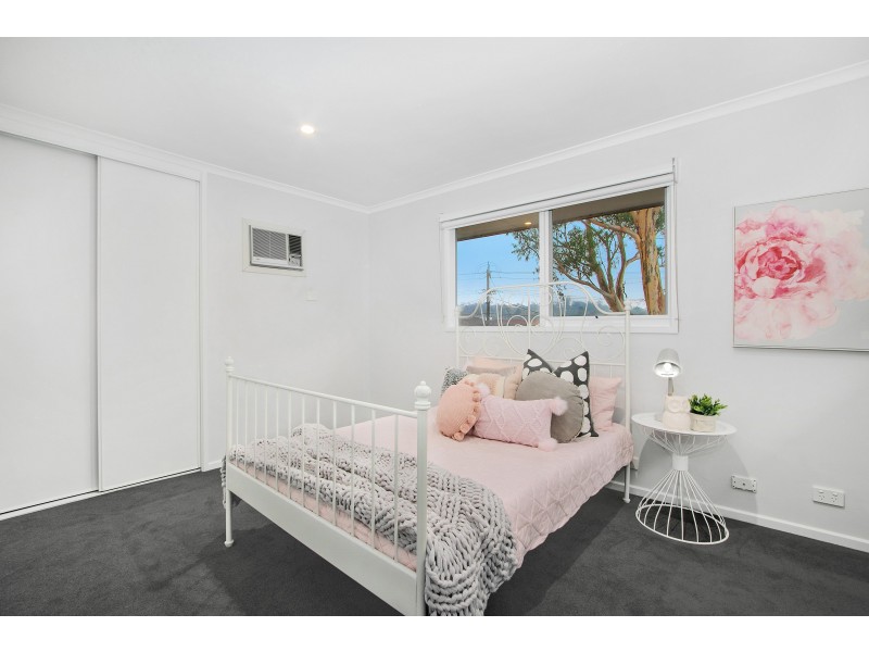 17 Jesmond Road, Croydon VIC 3136