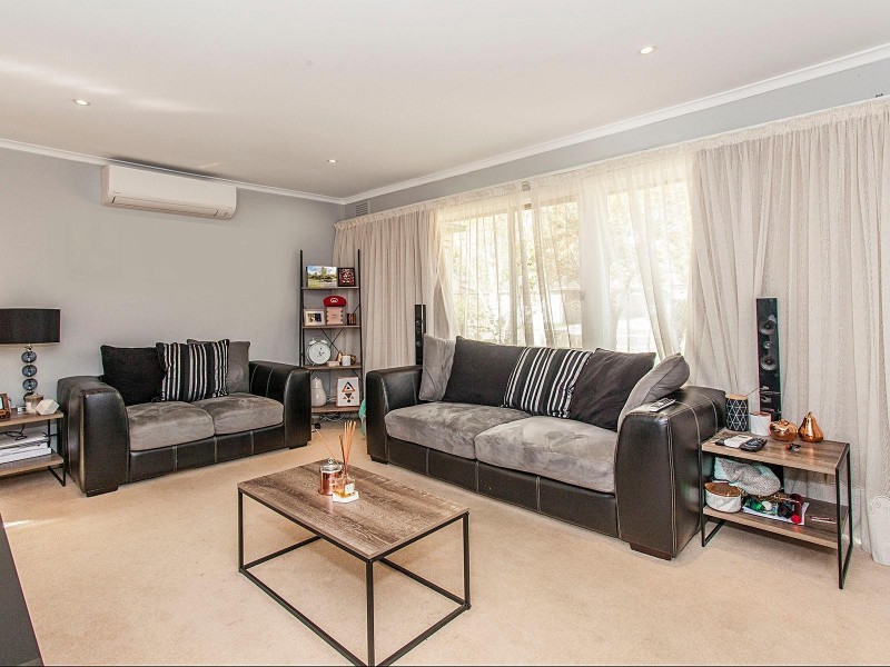 45 Birkenhead Drive, Kilsyth VIC 3137