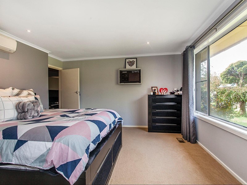 45 Birkenhead Drive, Kilsyth VIC 3137