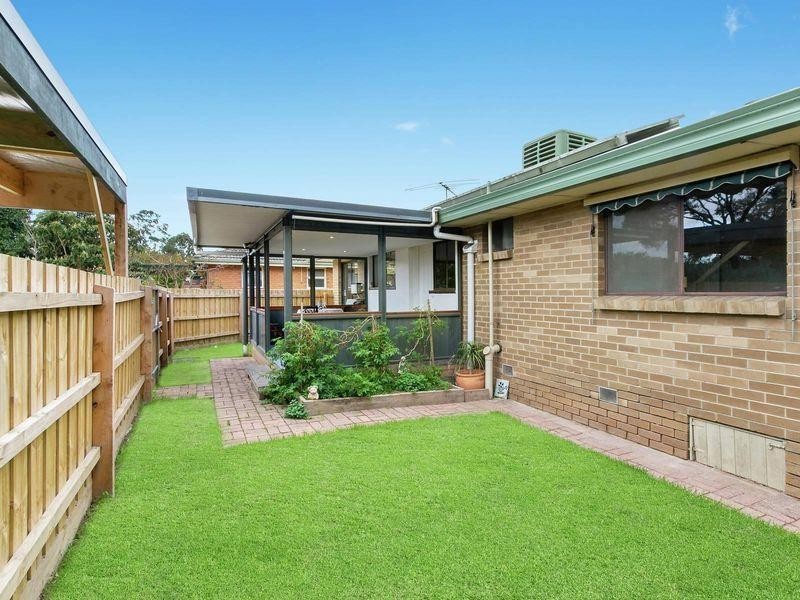 1 Warruga Court, Croydon VIC 3136