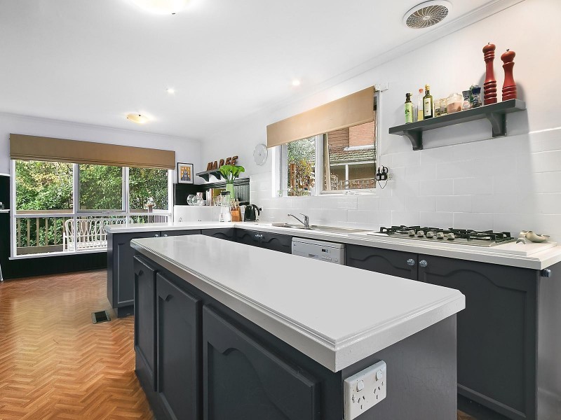 32 Frederick Street, Croydon VIC 3136