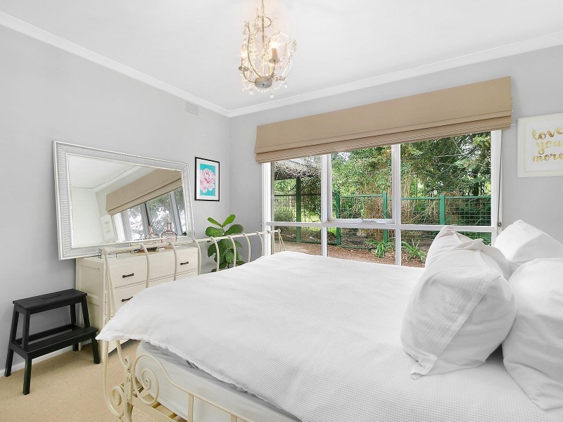 32 Frederick Street, Croydon VIC 3136