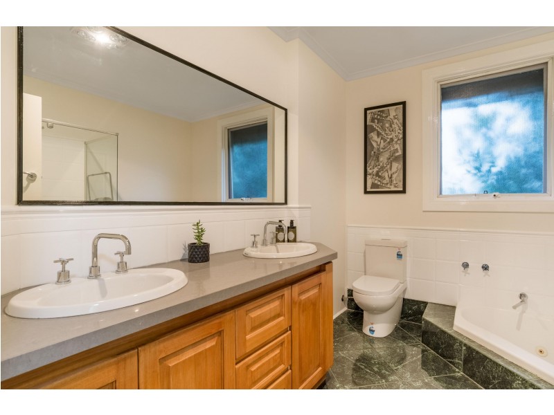 63 Allendale Road, Croydon VIC 3136