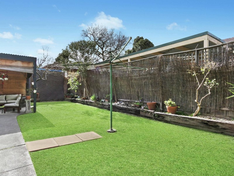 1/6 Springfield Avenue, Croydon VIC 3136