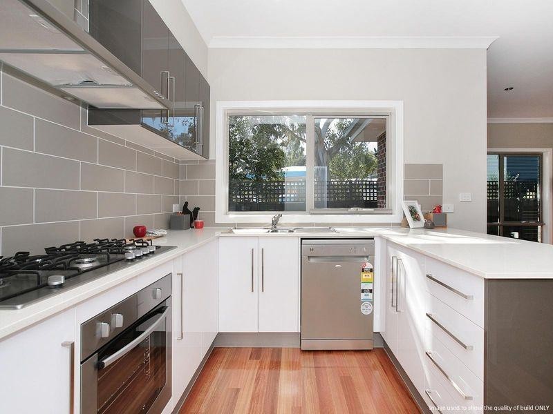 2/40-42 Zealandia Road East, Croydon North VIC 3136