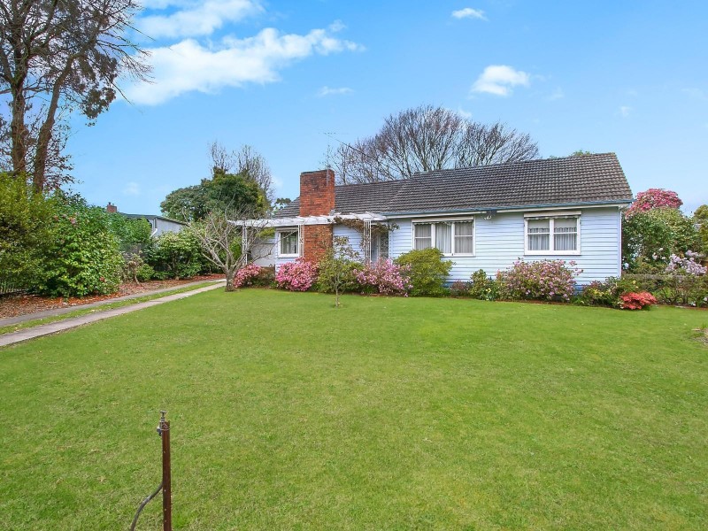 14 Wavell Avenue, Kilsyth VIC 3137