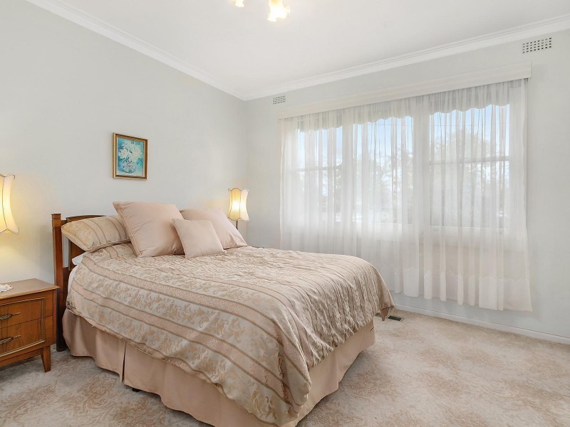 14 Wavell Avenue, Kilsyth VIC 3137