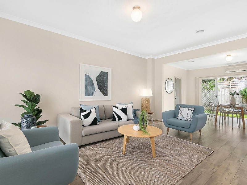 2A Cherry Tree Grove, Croydon VIC 3136