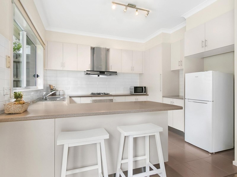 2A Cherry Tree Grove, Croydon VIC 3136