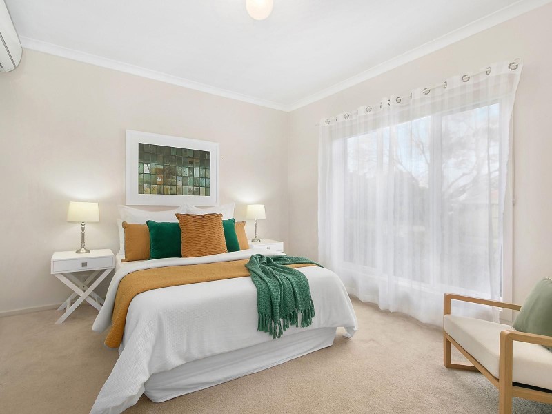 2A Cherry Tree Grove, Croydon VIC 3136