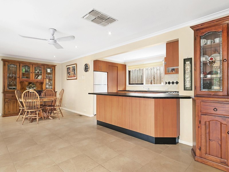 154 Hayrick Lane, Mooroolbark VIC 3138
