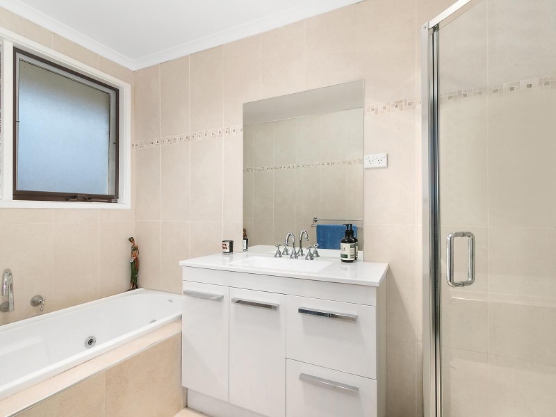 154 Hayrick Lane, Mooroolbark VIC 3138