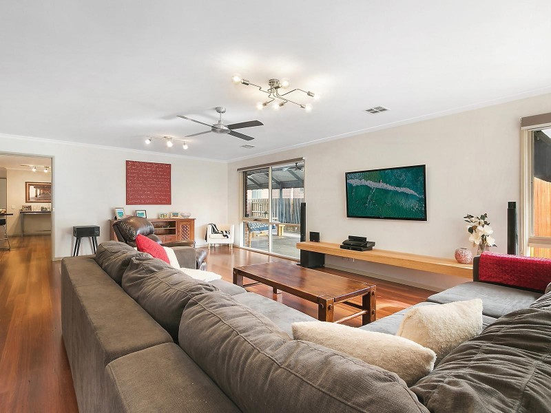 6 The Common, Croydon South VIC 3136