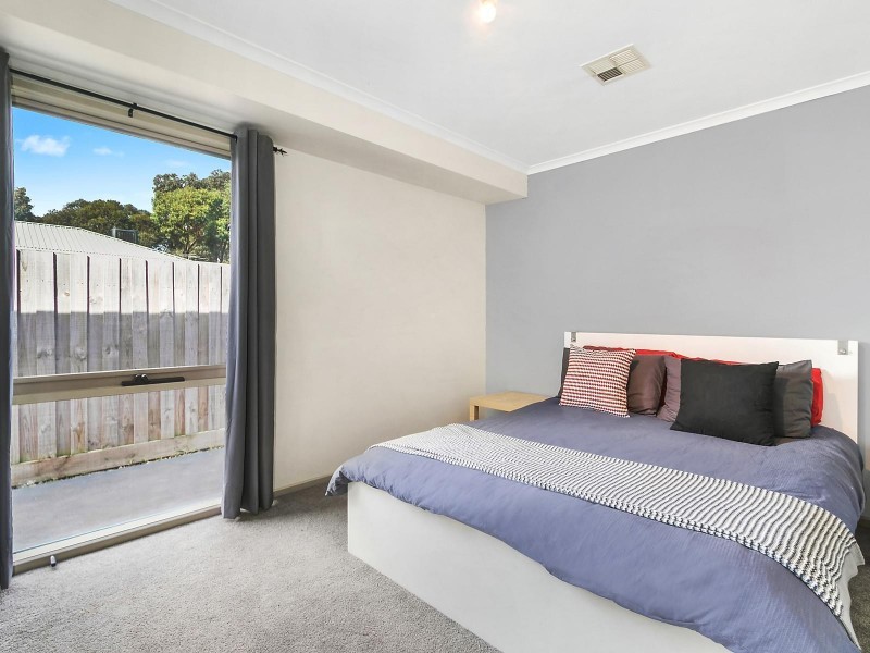 6 The Common, Croydon South VIC 3136