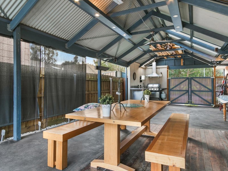 6 The Common, Croydon South VIC 3136