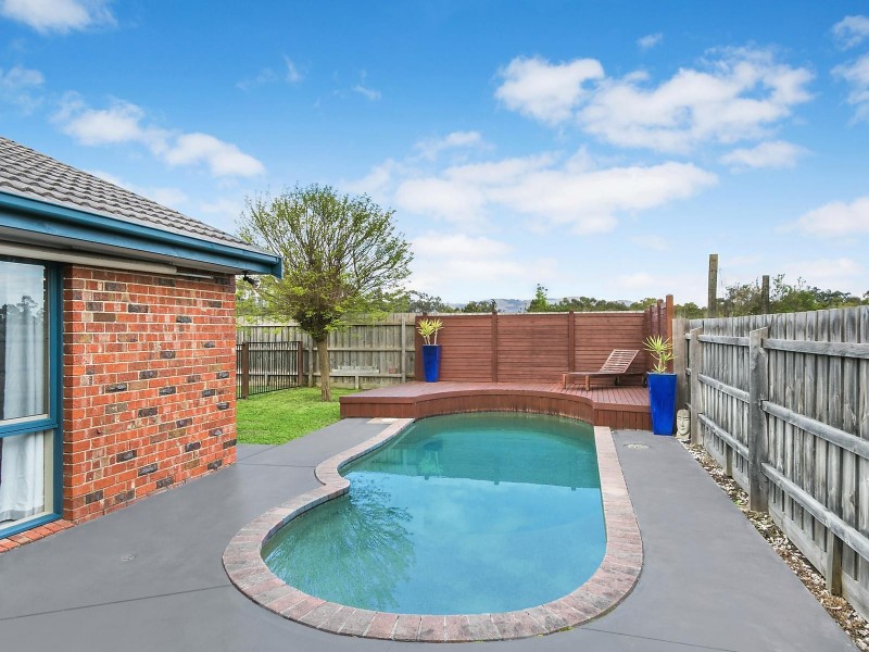6 The Common, Croydon South VIC 3136