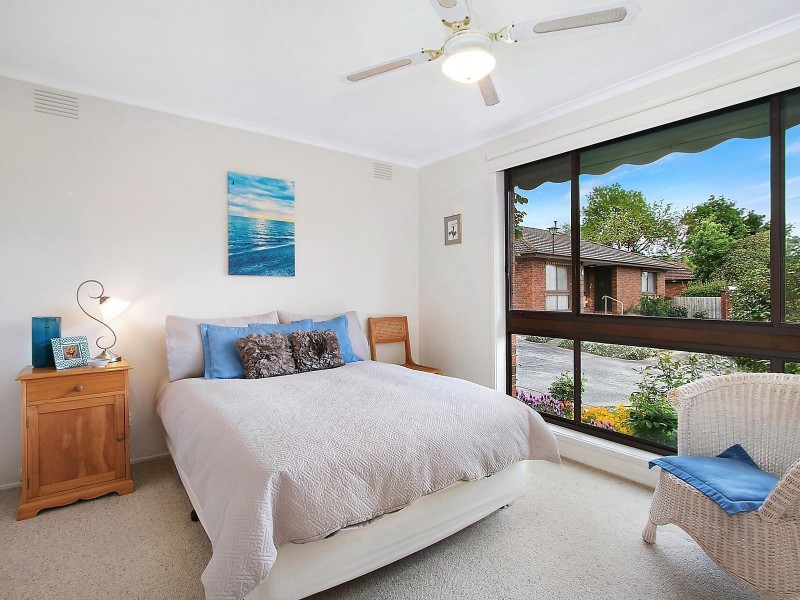 2/15-17 Norman Road, Croydon VIC 3136