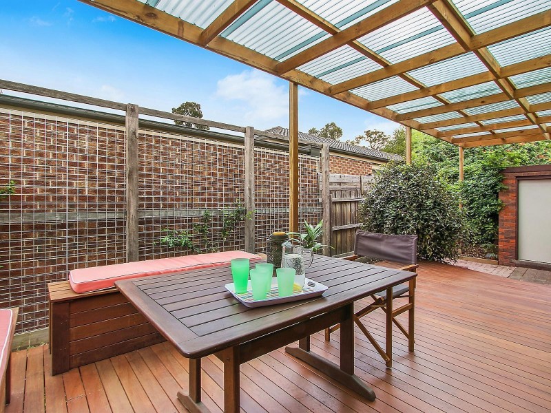 2/15-17 Norman Road, Croydon VIC 3136