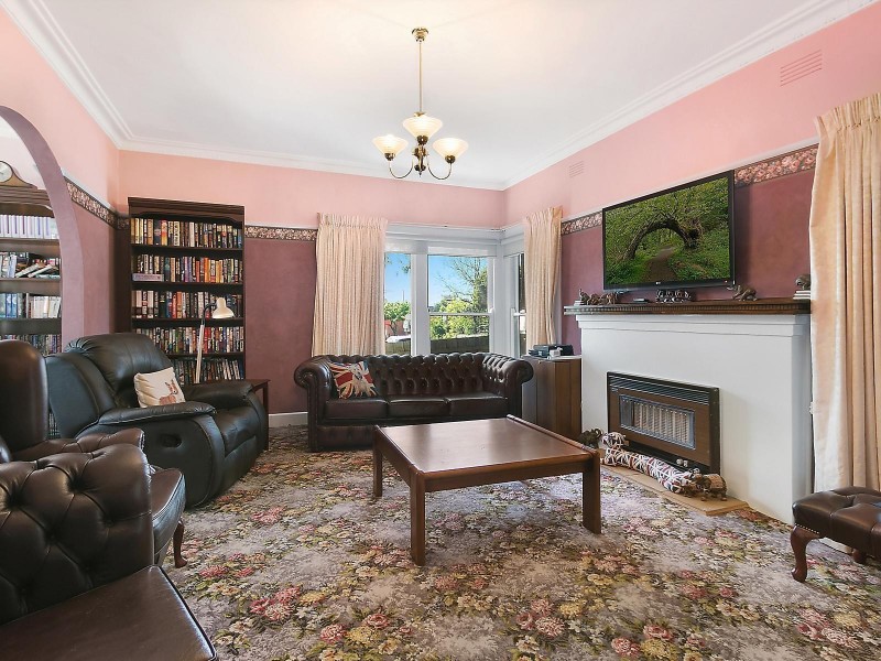 6 Wenwood Street, Ringwood East VIC 3135