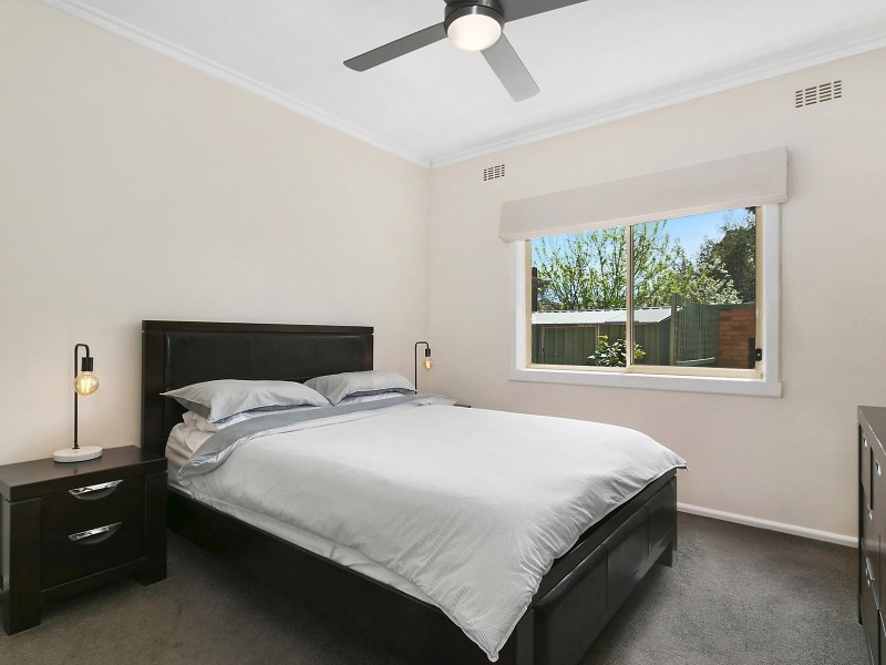 1/137 Hull Road, Croydon VIC 3136