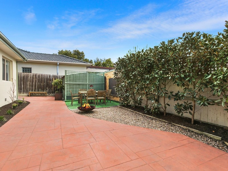 1/137 Hull Road, Croydon VIC 3136