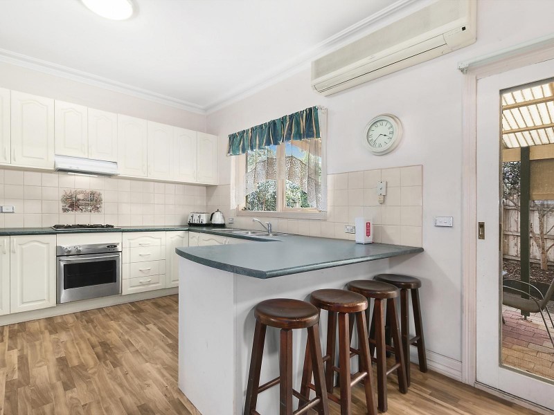 2/30 Branch Road, Bayswater North VIC 3153