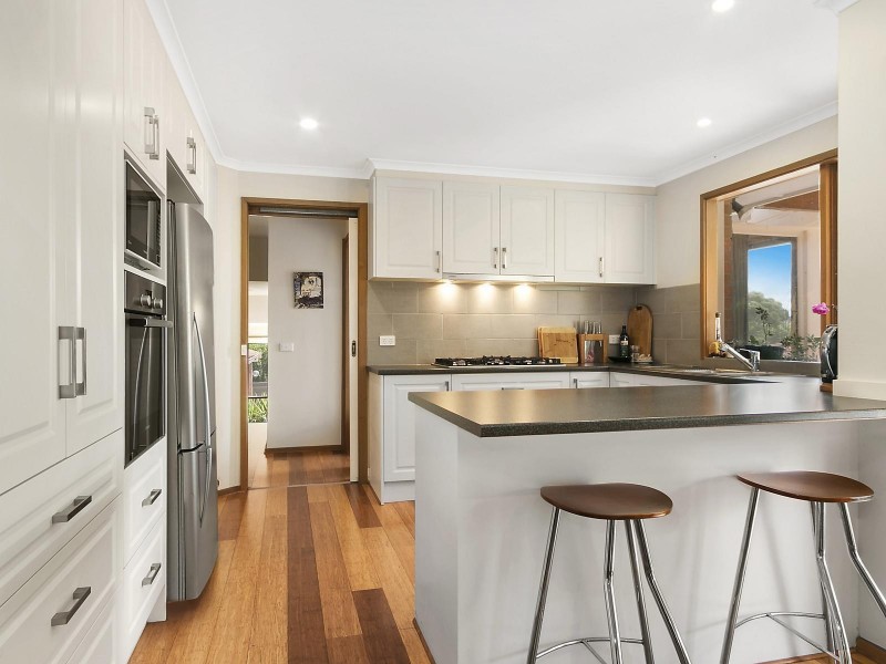 132 Nangathan Way, Croydon North VIC 3136