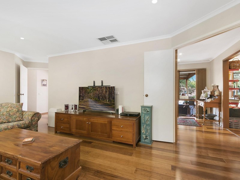 132 Nangathan Way, Croydon North VIC 3136