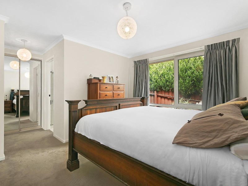 132 Nangathan Way, Croydon North VIC 3136