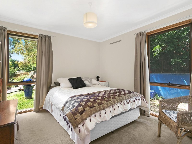 132 Nangathan Way, Croydon North VIC 3136