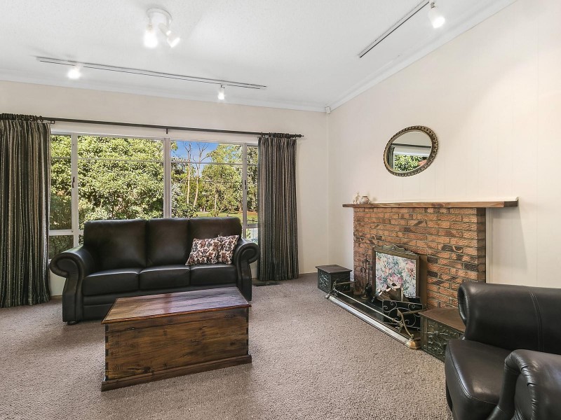 8 Lionel Crescent, Croydon VIC 3136