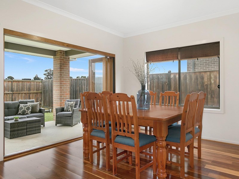 106 Evans Drive, Croydon VIC 3136