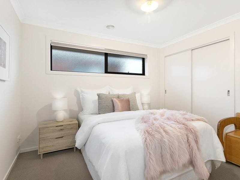 106 Evans Drive, Croydon VIC 3136